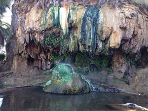 HAMMAM BOU HADJAR  (2) LA SOURCE DES EAUX THERMALES